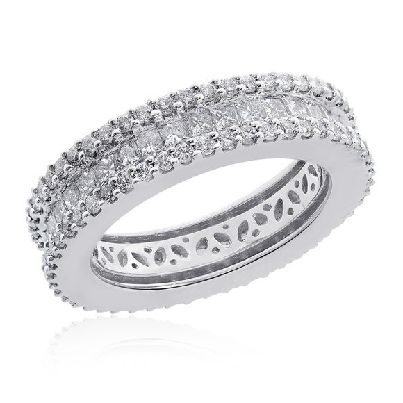 2.45 tcw Diamond Eternity Wedding Band 18K Gold - Picture 1 of 5